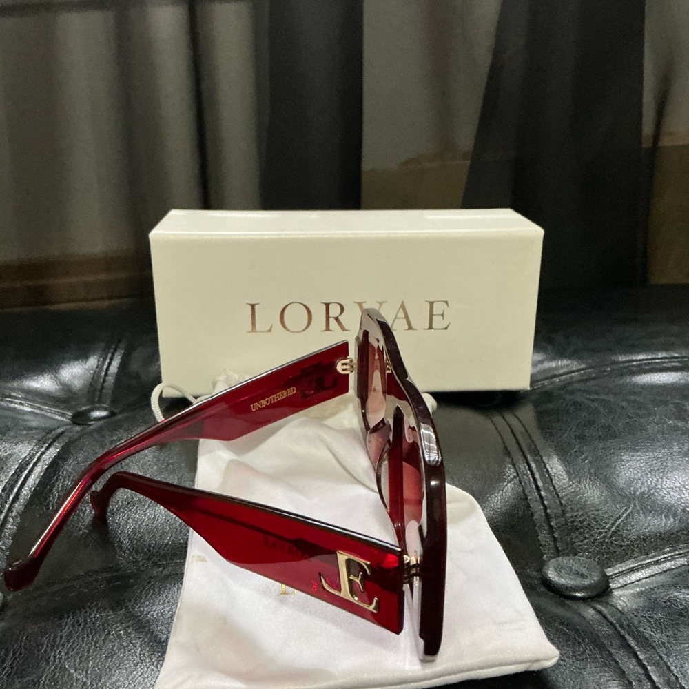 Lorvae Unbothered Red Sunglasses - Picture 3 of 4